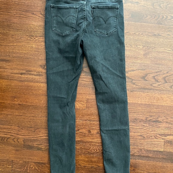 Levis 711 Mid-Rise Grey Skinny Jeans - Picture 2 of 4